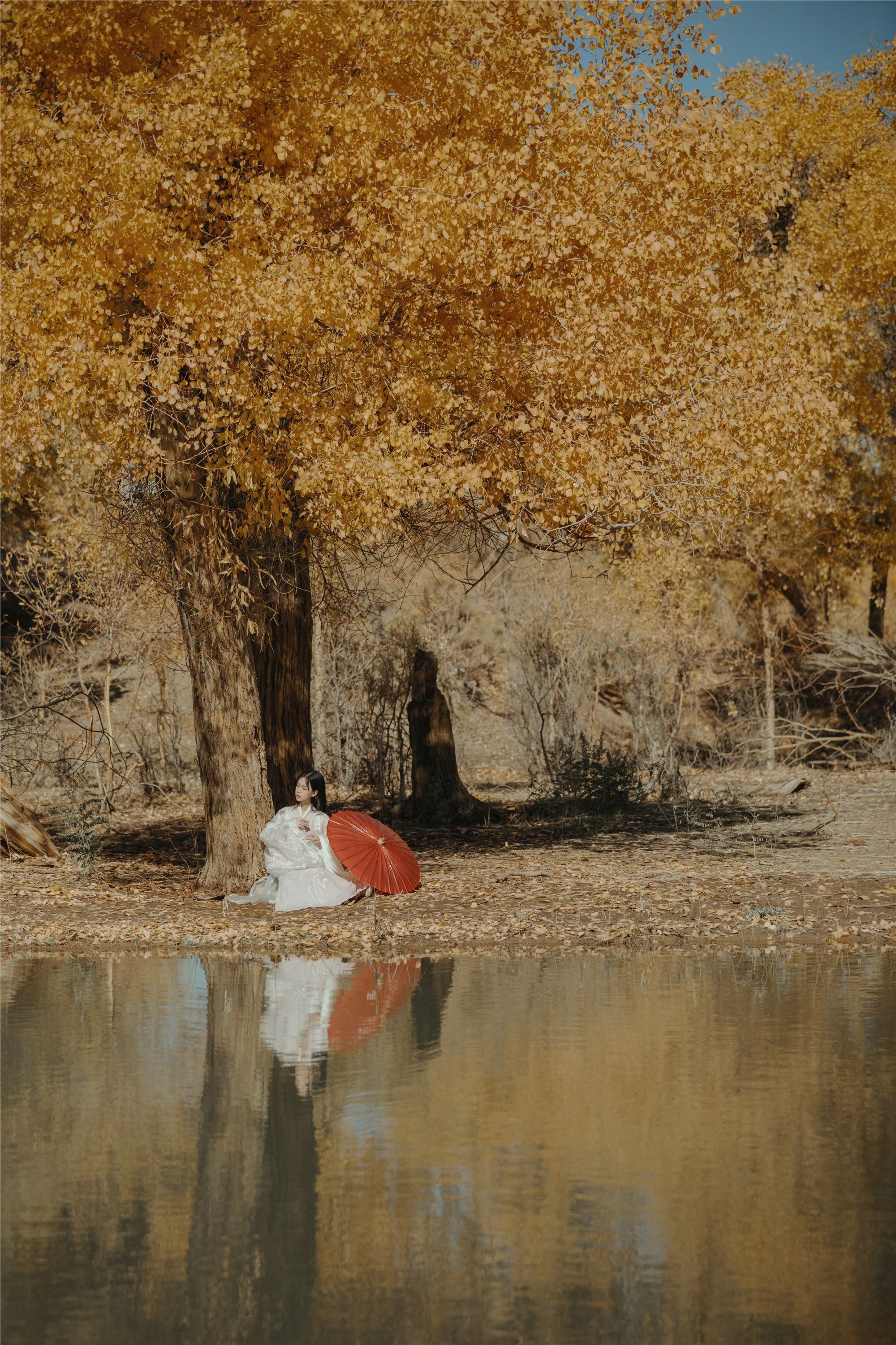 YITUYU艺图语 2021.08.16 蒹葭 薄荷